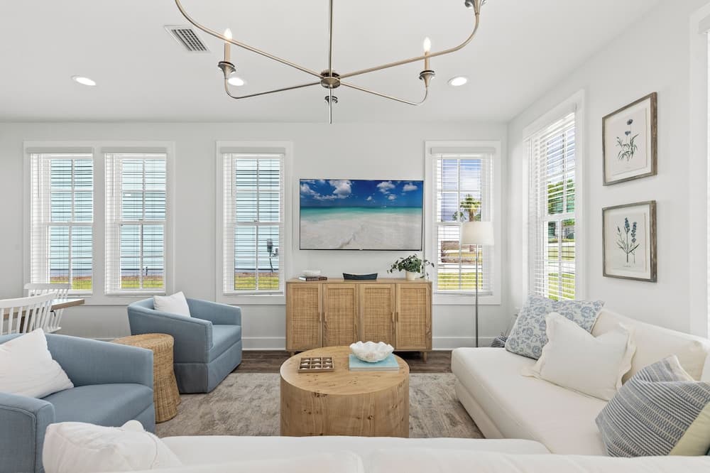 Relax & Reconnect at Coastal Breeze - Image 4