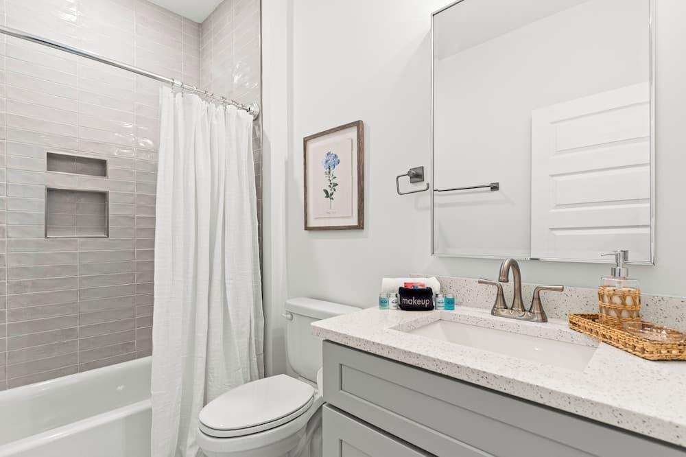 Relax & Reconnect at Coastal Breeze - Image 36