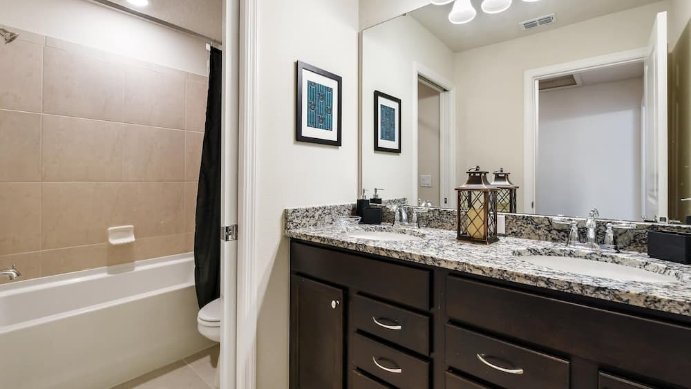 Gentry House - Image 31