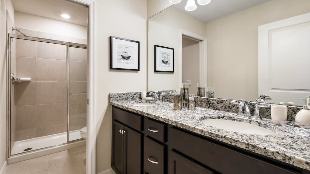 Gentry House - Image 32