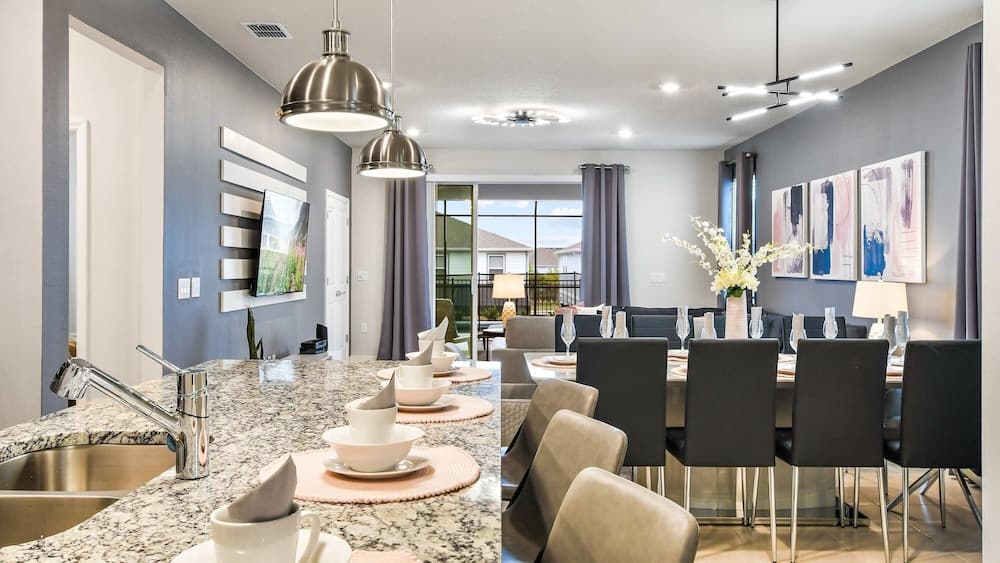 Gentry House - Image 4