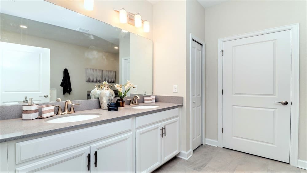 Disney and Universal - Image 27