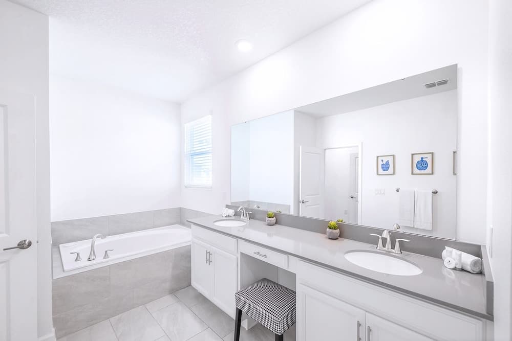 Riverbend Retreat - Image 15