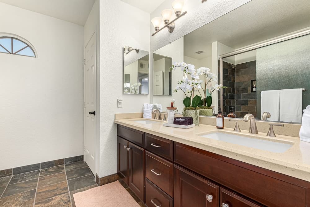 Spanish Wells Retreat - Image 27