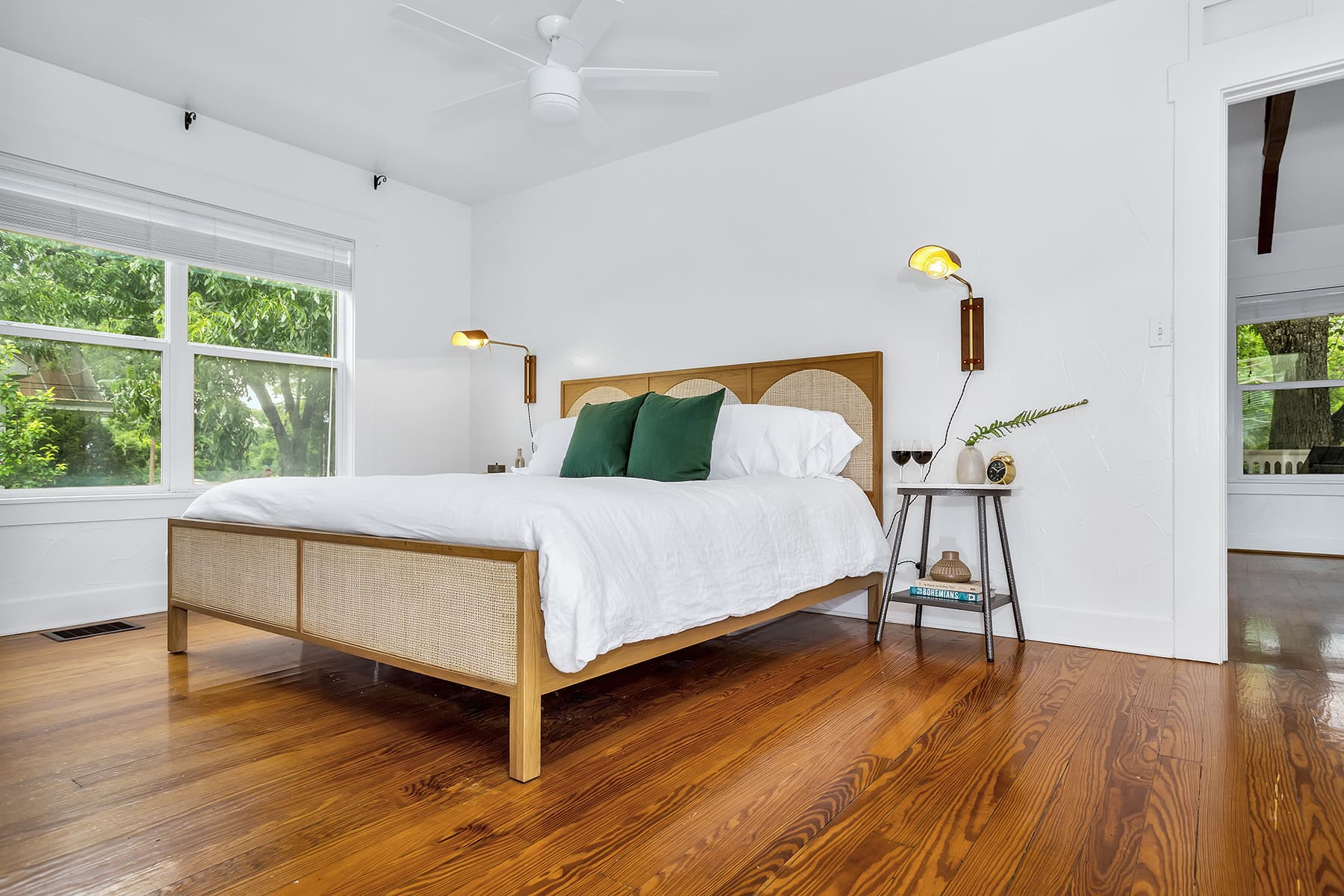 Speakeasy Cottages Home - Image 4