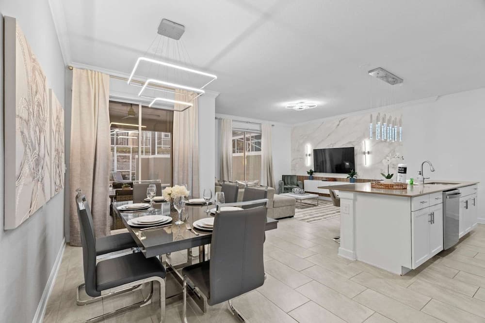 Wanderwish Townhome - Image 8