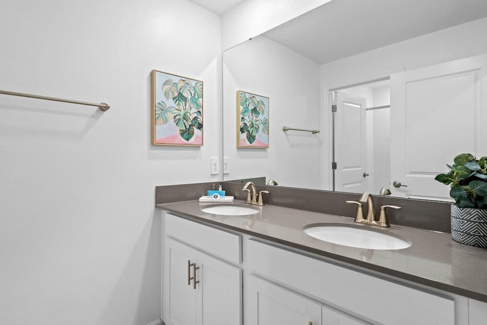 Wanderwish Townhome - Image 18