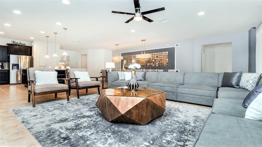 Solara Grand Retreat - Image 2