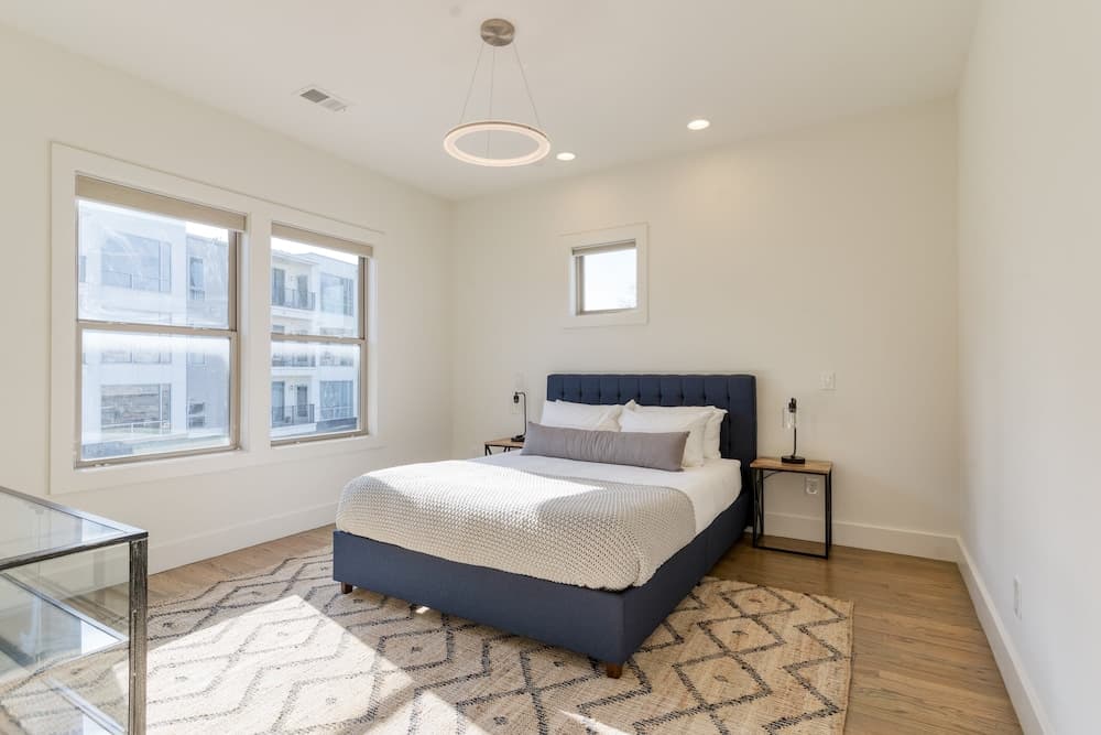 Springsteen Townhouse - Image 2