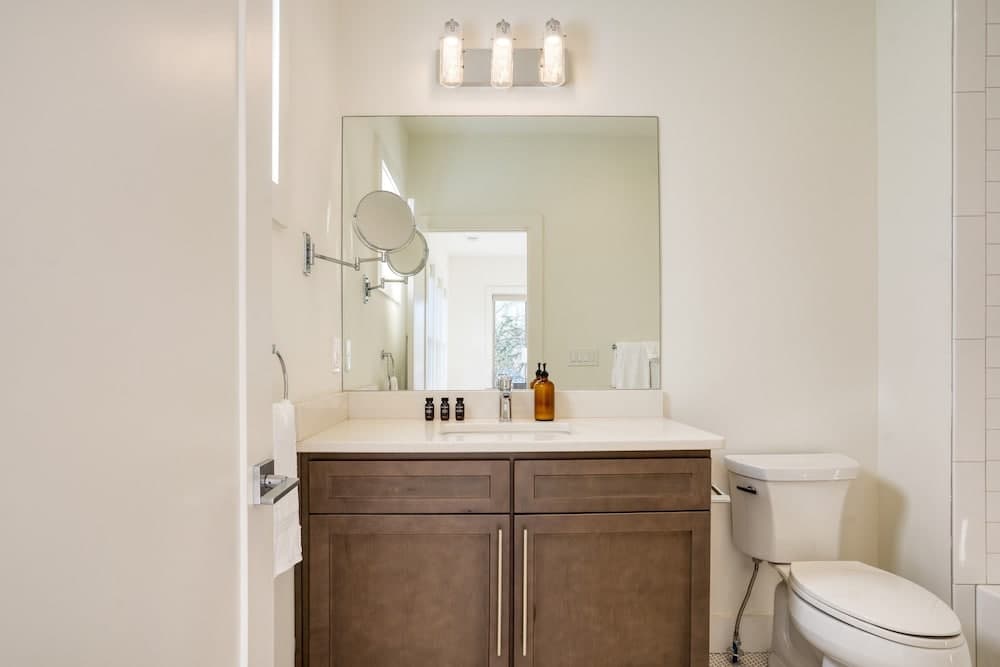 Springsteen Townhouse - Image 26