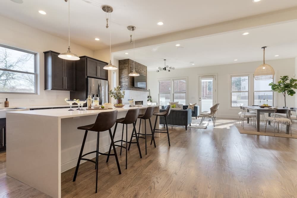 Springsteen Townhouse - Image 11