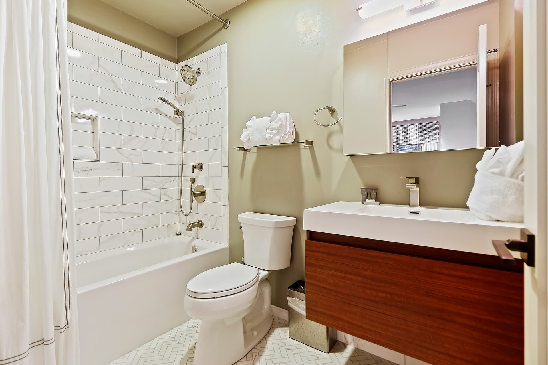 Surfsong Home - Image 31