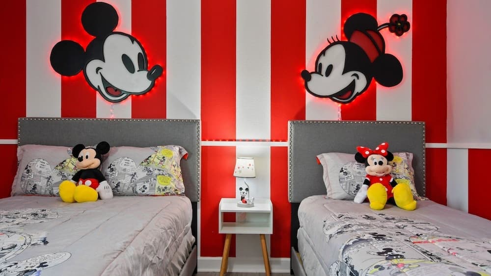 Star Wars Themed Villa - Image 25