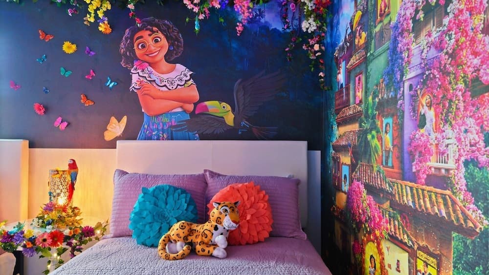 Star Wars Themed Villa - Image 21