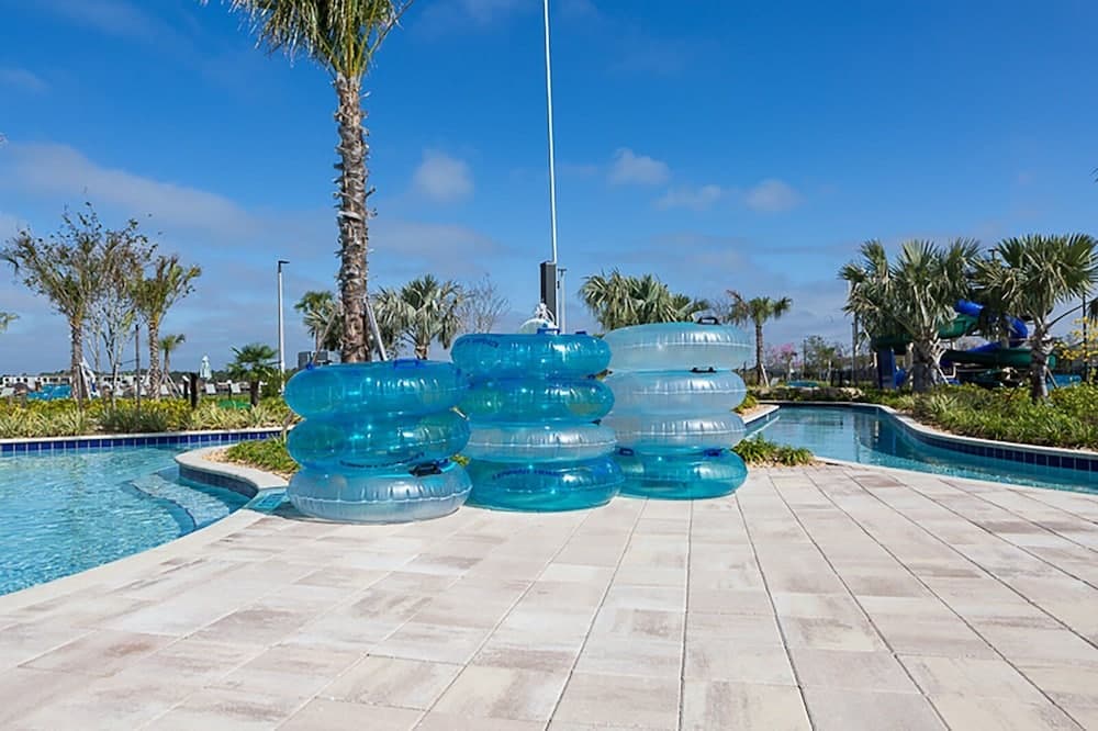 Star Wars Themed Villa - Image 49