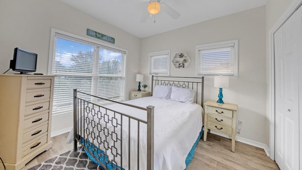 Stars Hollow Cottage - Image 6