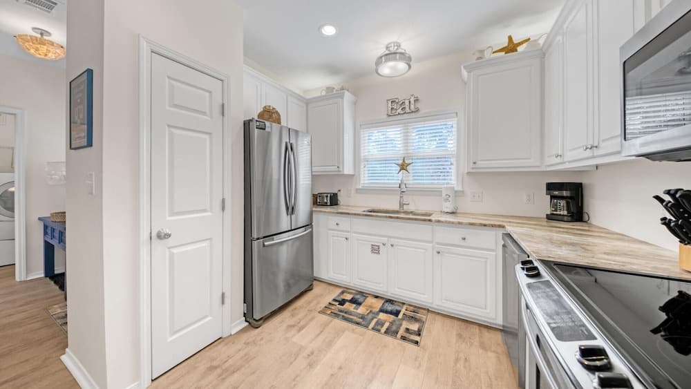 Stars Hollow Cottage - Image 20