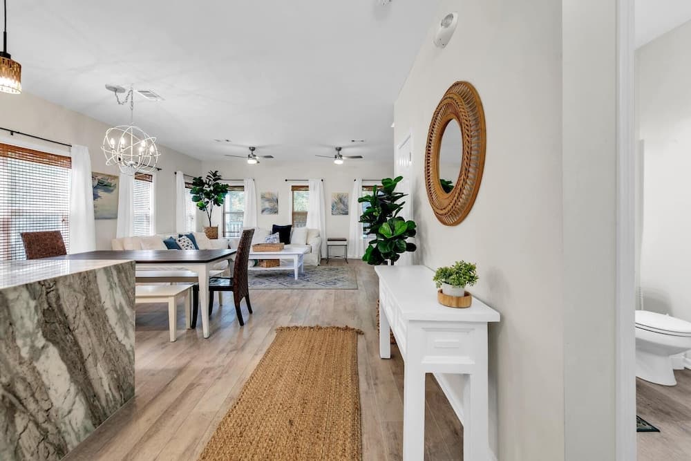 Stars Hollow Cottage - Image 18