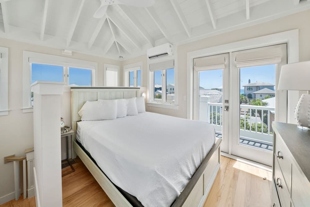 Stella By The Sea - Image 7