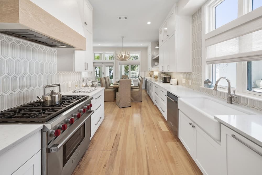 Stella By The Sea - Image 9