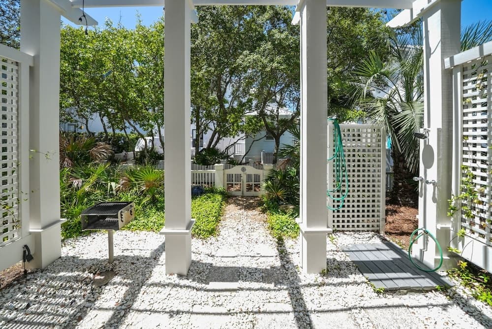 Stella By The Sea - Image 42