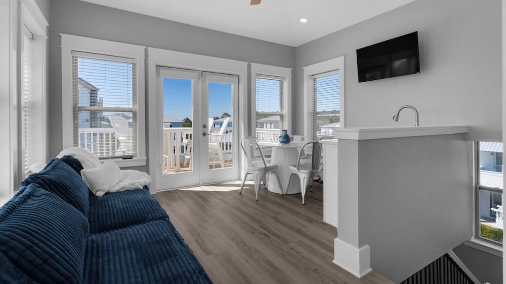 Baum's Away - Image 12