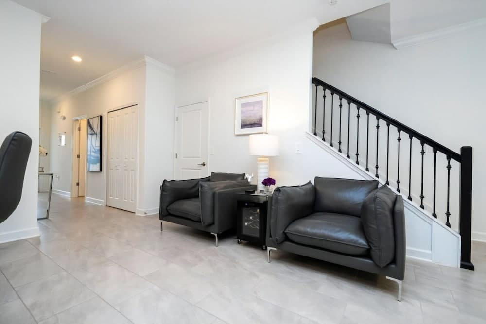 Sparkle Stay - Image 8