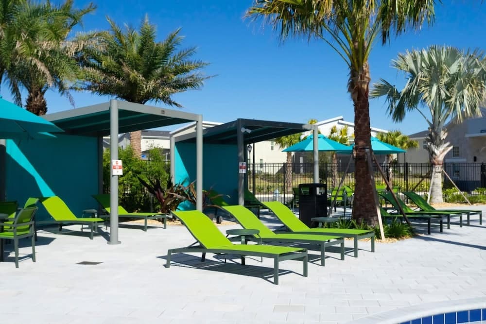 Sparkle Stay - Image 42