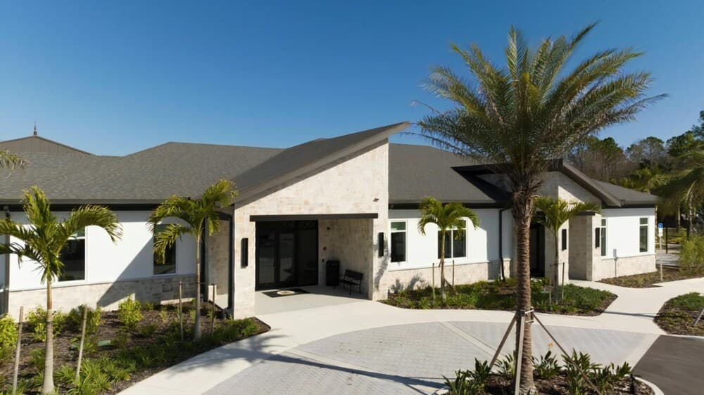 Sparkle Stay - Image 49