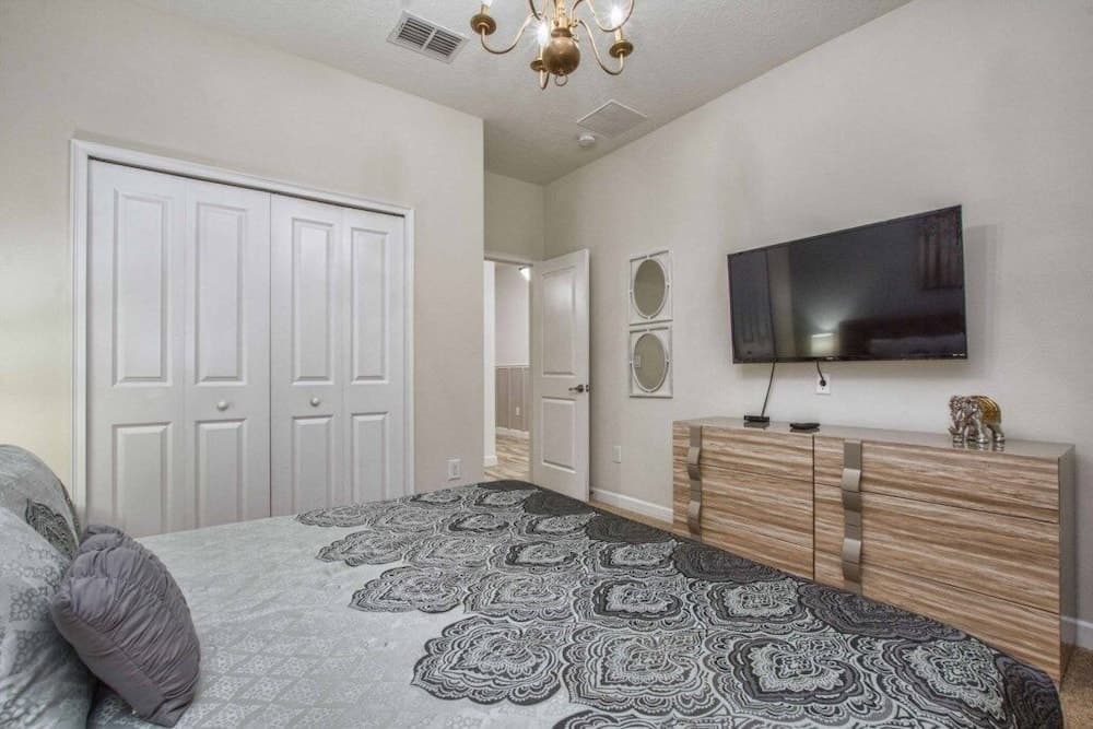 Storey Lake #1561 - Image 12