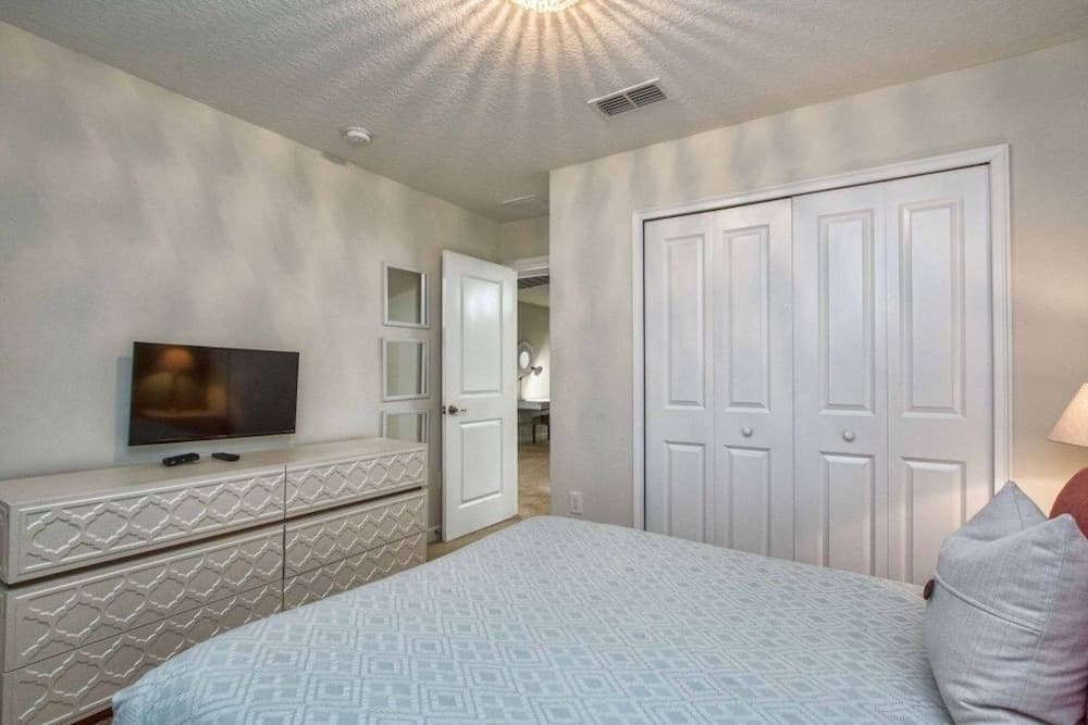 Storey Lake #1561 - Image 20