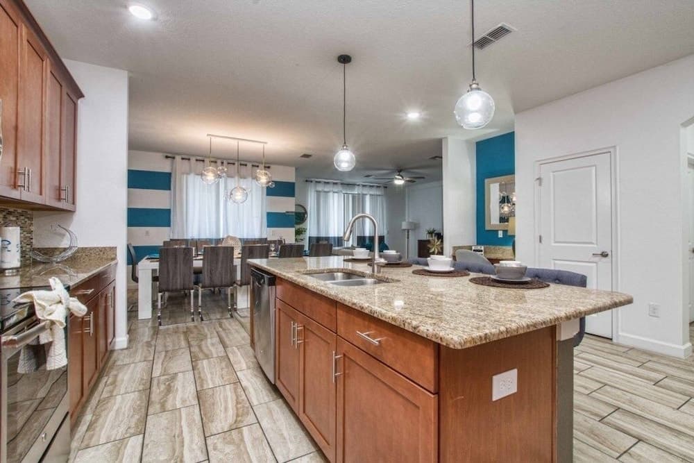 Storey Lake #1561 - Image 7