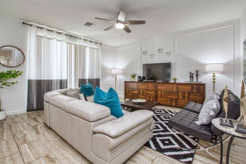 Storey Lake #1561 - Image 3