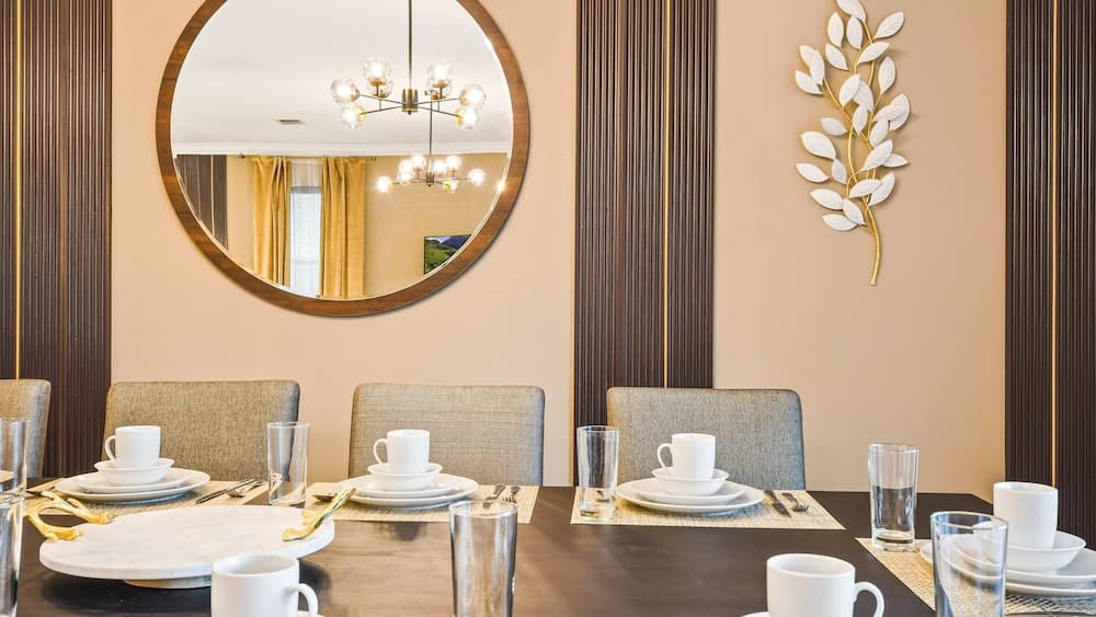 Star Wars Villa #2913 - Image 6