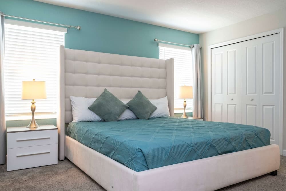 Storey Lake Escape - Image 16