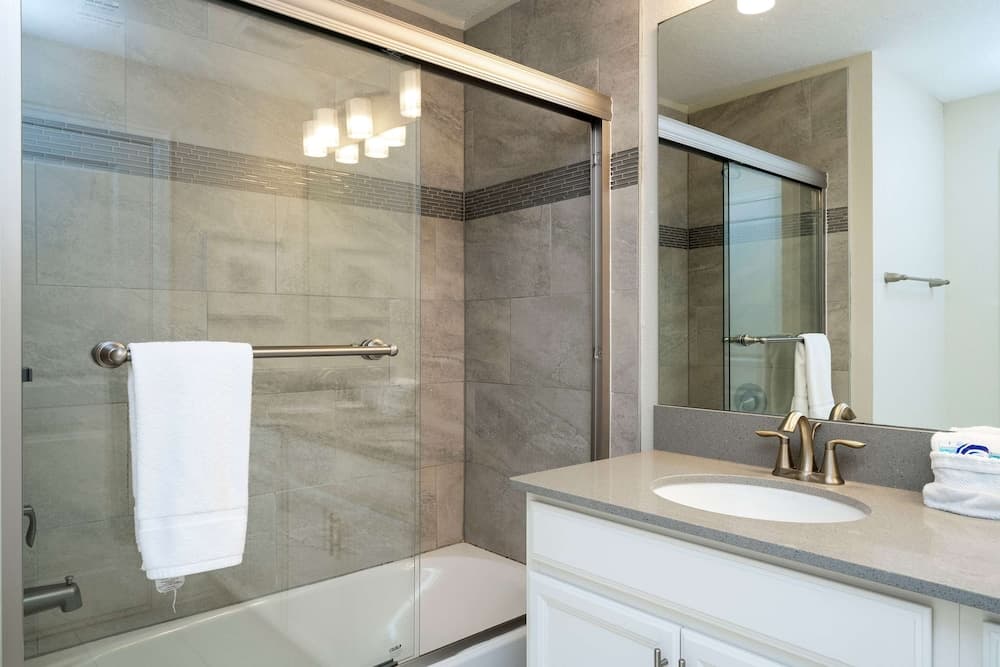 Storey Lake Escape - Image 20