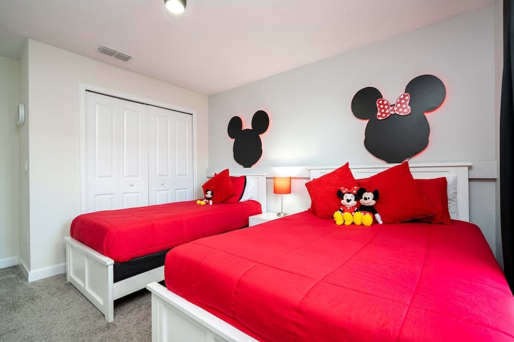 Storey Lake Escape - Image 28