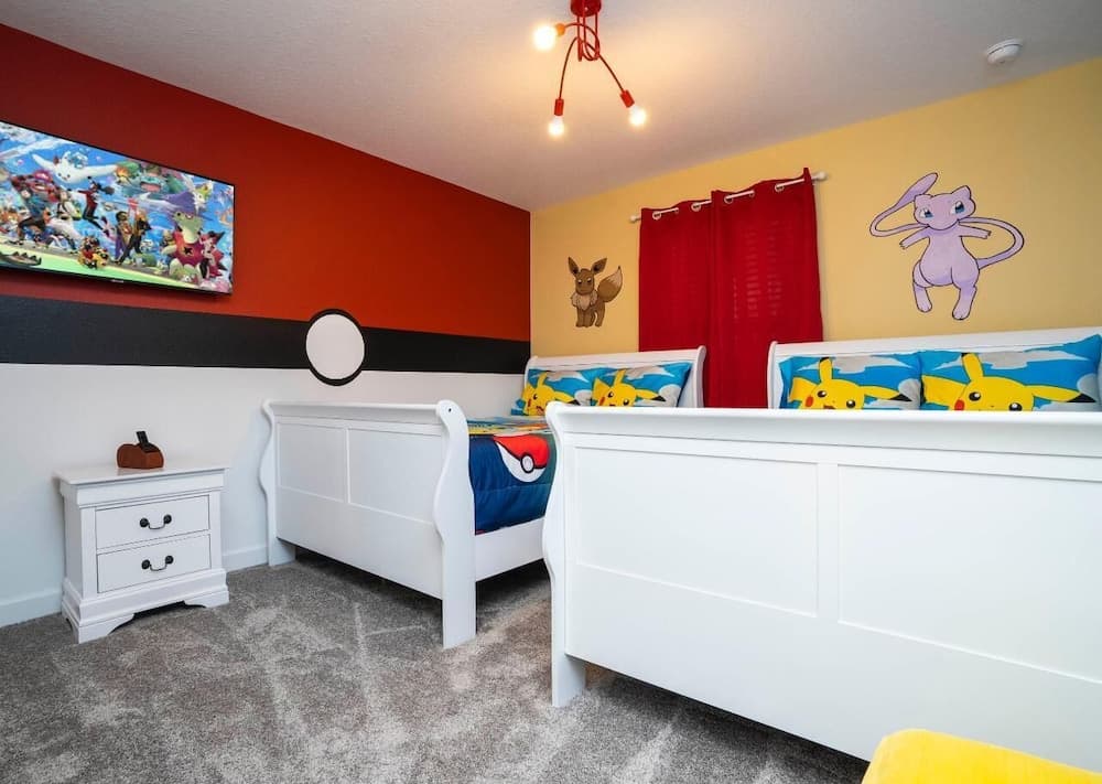 Storey Lake Scene Villa - Image 15