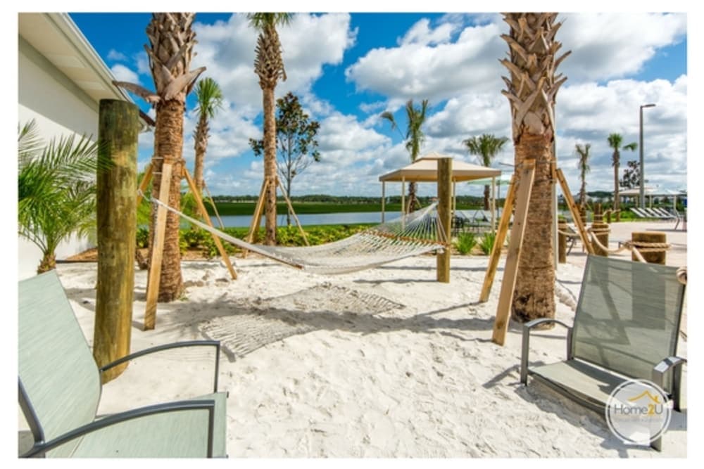 Amber Story Lake - Image 36