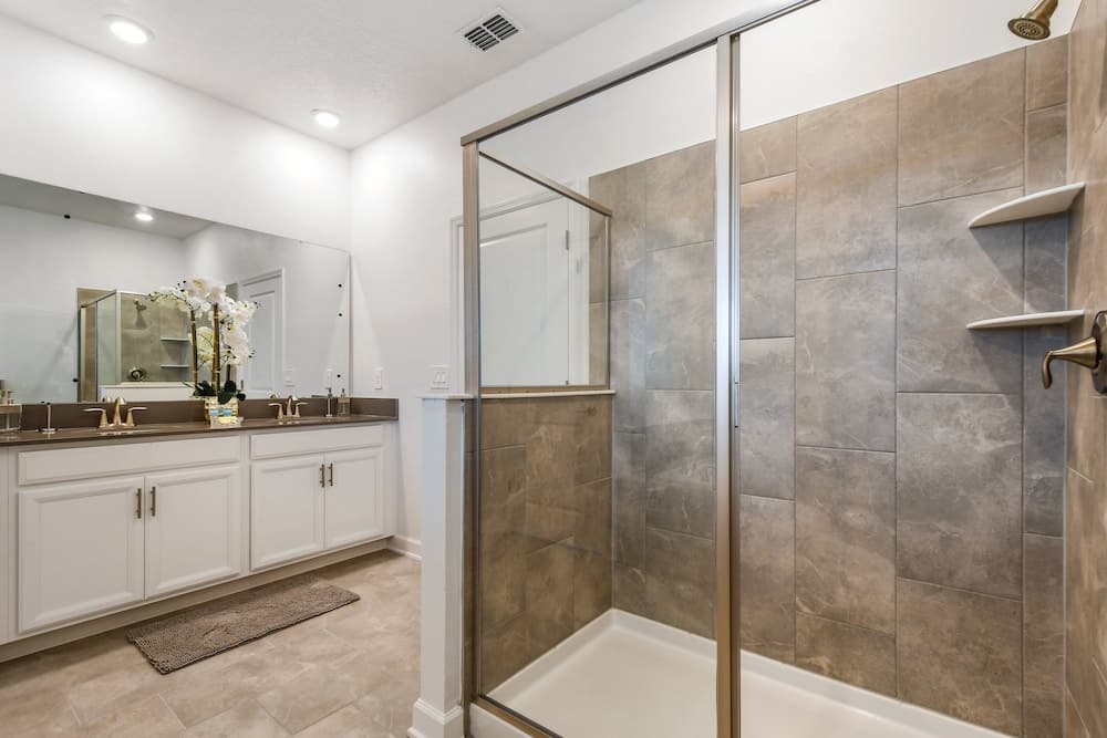 Striking Disney - Image 44