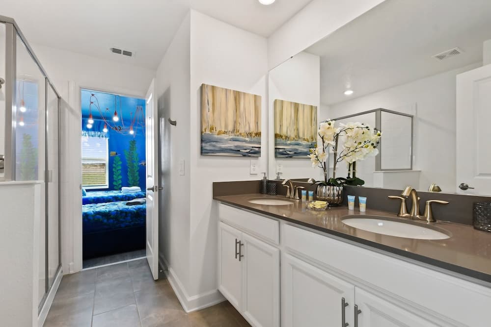 Striking Disney - Image 46