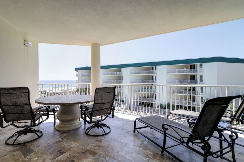 Beachside Bliss #302A - Image 15