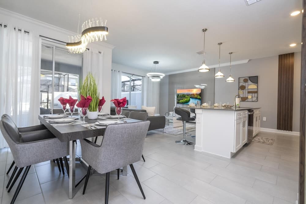 Storey Lake Townhome #2613 - Image 5