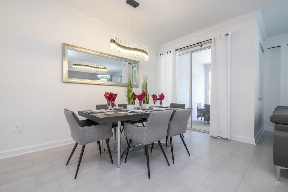 Storey Lake Townhome #2613 - Image 6