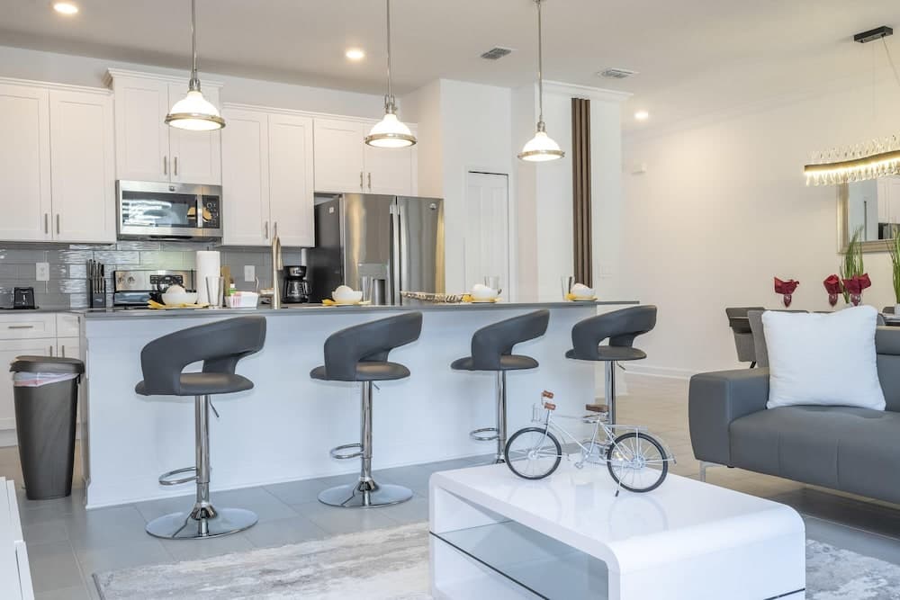 Storey Lake Townhome #2613 - Image 9