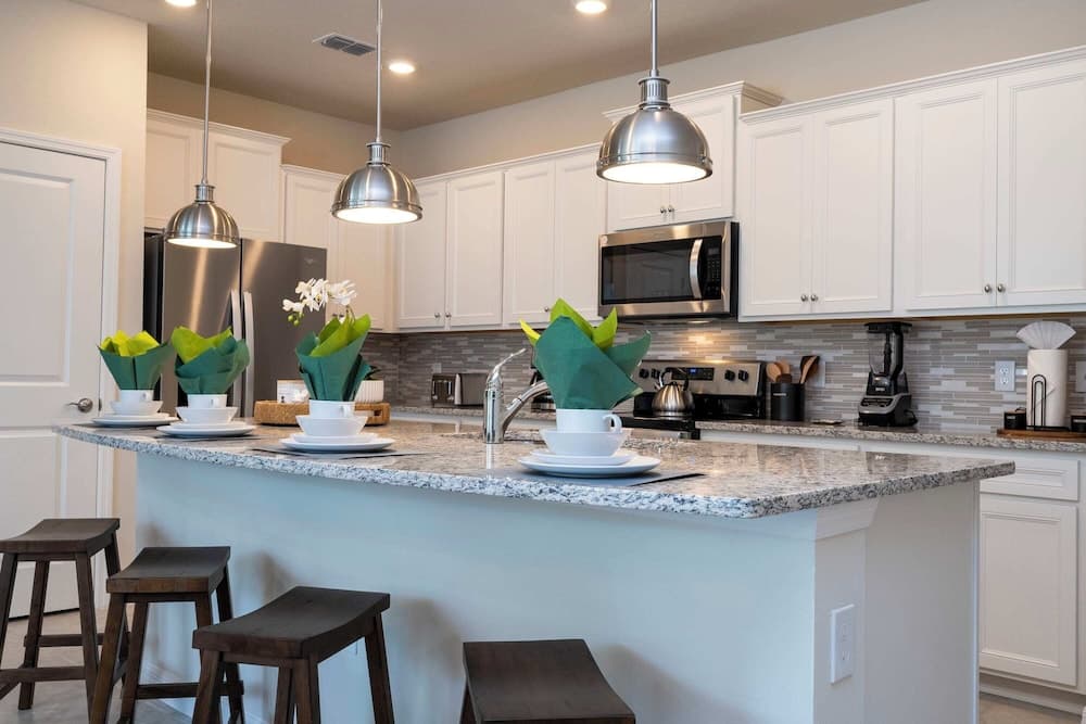 Windsor Island Townhome #3814 - Image 5