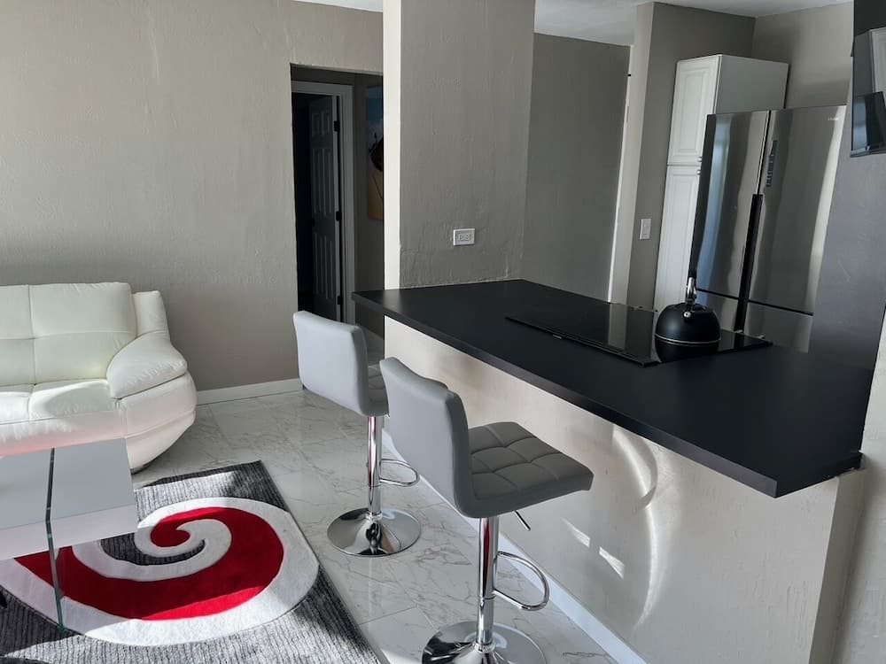 Locale Hilo Condo - Image 19