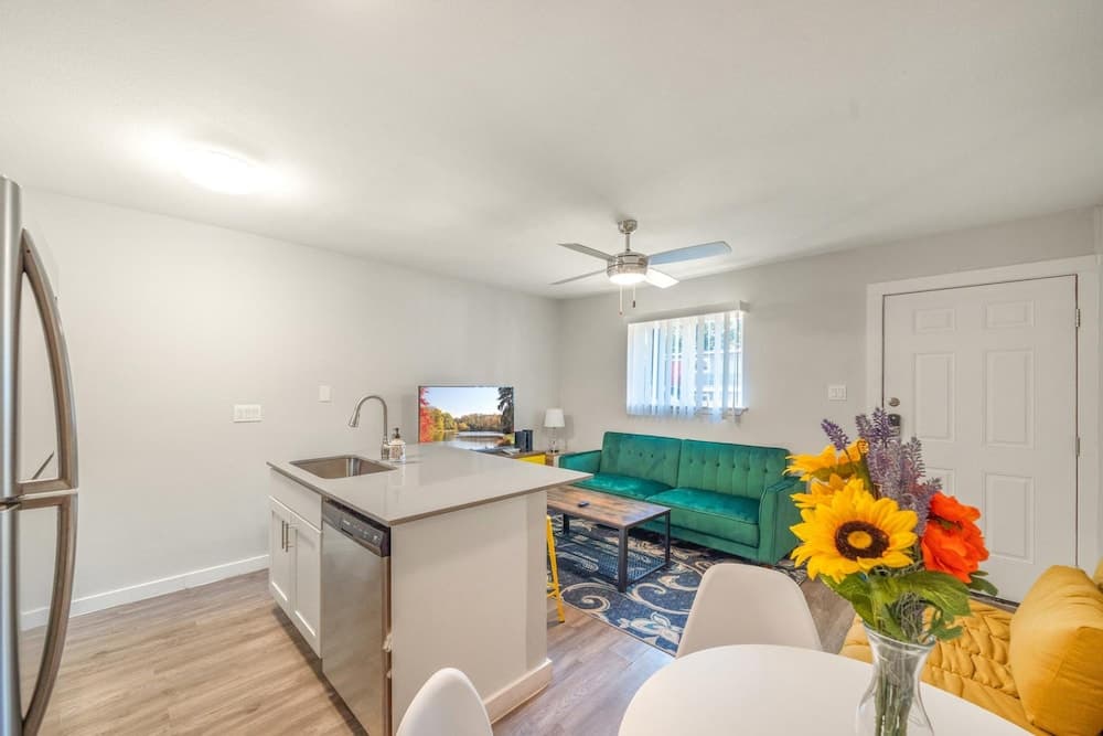 Brentwood Evonify - Image 3