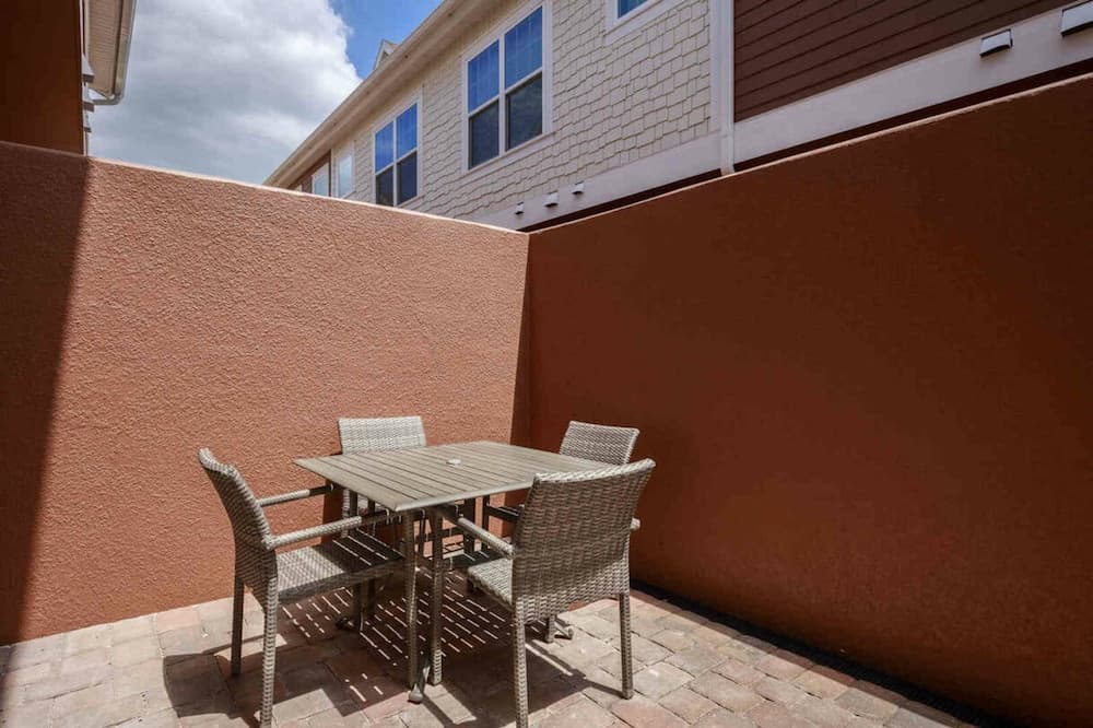 Sunny Dreams Townhome #7590 - Image 2