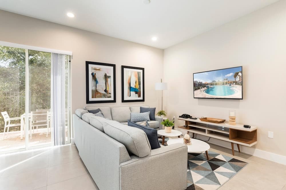 Summerville Townhome #7508 - Image 4